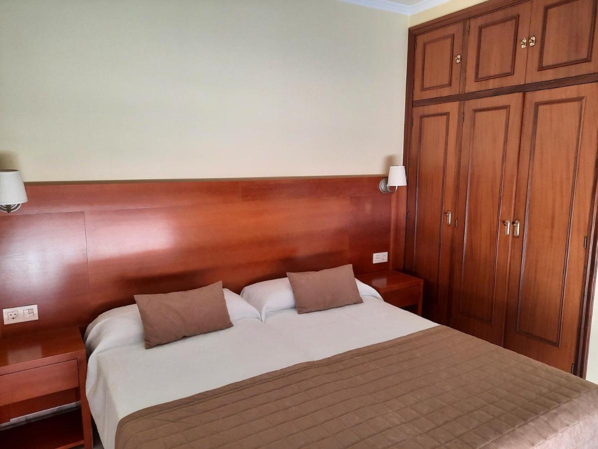 Hotel Cervantes Sanxenxo Bagian luar foto