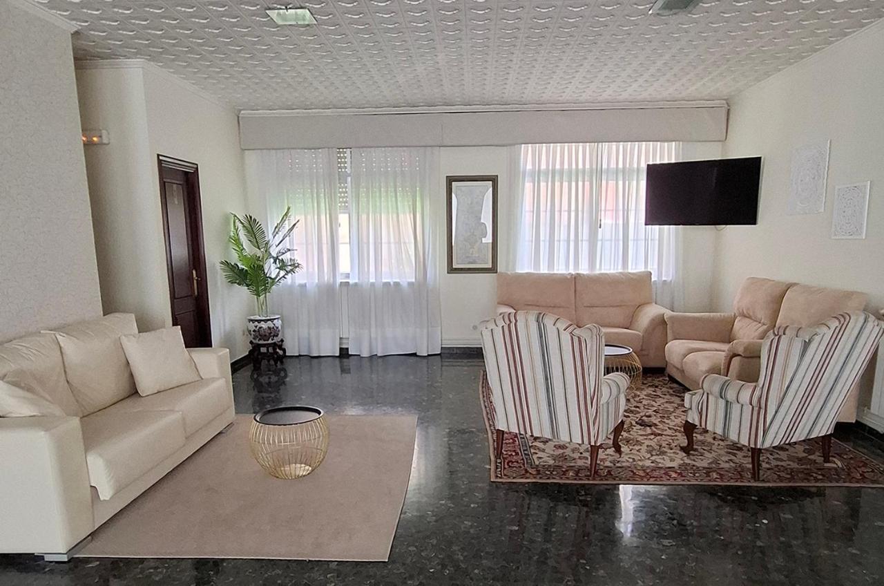 Hotel Cervantes Sanxenxo Bagian luar foto
